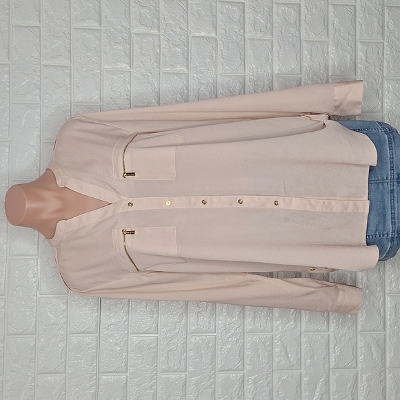 CALVIN KLEIN Light Pink Silky Sheer Long Sleeve Button Down with Gold Ha… - Picture 2 of 12